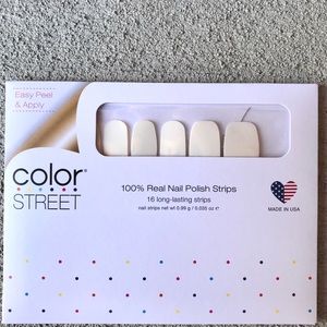 Color Street - Swiss and Tell NWT